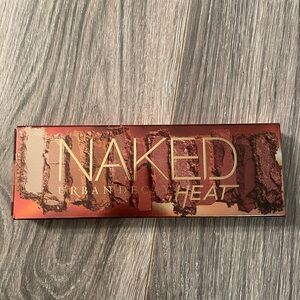 Urban Decay Naked Heat Eyeshadow Palette